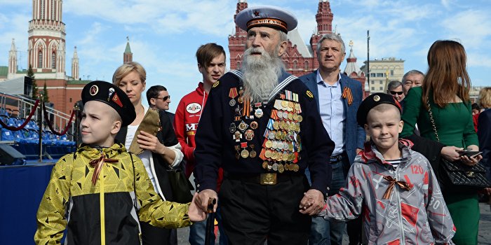 9 мая 2015 года - 70 лет Великой Победы 9 мая 2015 года - 70 лет Великой Победы