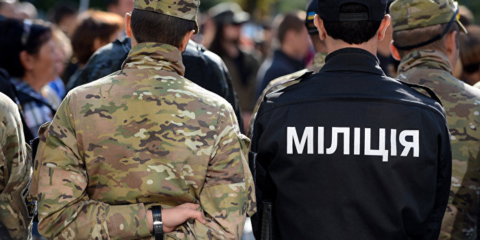 Милиционеры зверски избили двоих жителей Харьковской области Милиционеры зверски избили двоих жителей Харьковской области