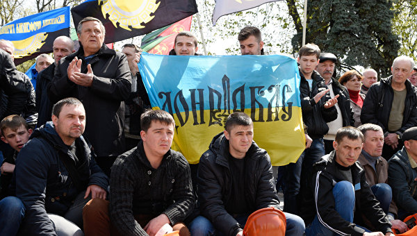 Украинский политолог: Верховная рада совершенно неадекватна Украинский политолог: Верховная рада совершенно неадекватна