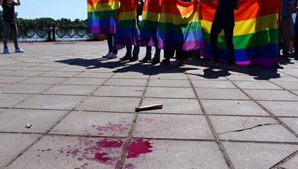 На киевском гей-параде были пострадавшие и задержанные На киевском гей-параде были пострадавшие и задержанные