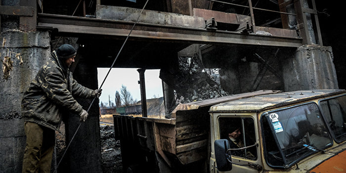 Черновол: Контрабанду донбасского угля «крышует» СБУ
