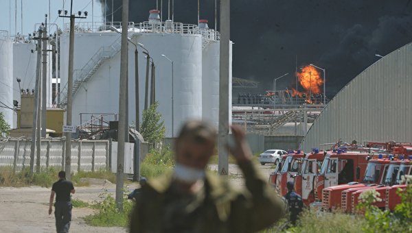 ГСЧС: Сейчас угрозы взрывов и возгораний на нефтебазе под Киевом нет