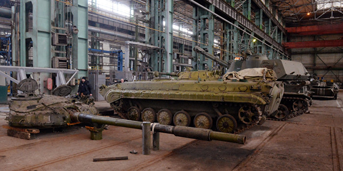 Донецкие заводы получили заказы на производство спецсредств для армии ДНР