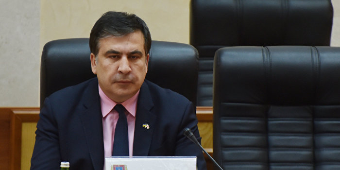 Саакашвили предлагает разогнать всех правоохранителей
