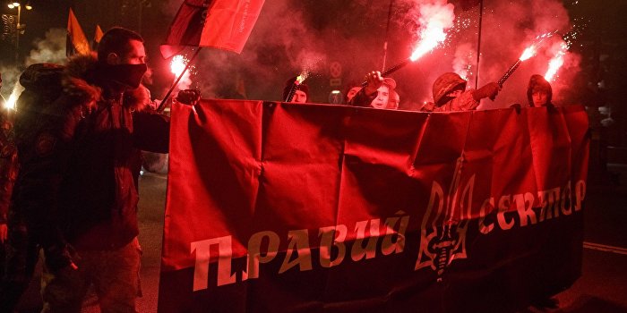 Amnesty International: Бойцы «Правого сектора» пытают пленных Amnesty International: Бойцы «Правого сектора» пытают пленных