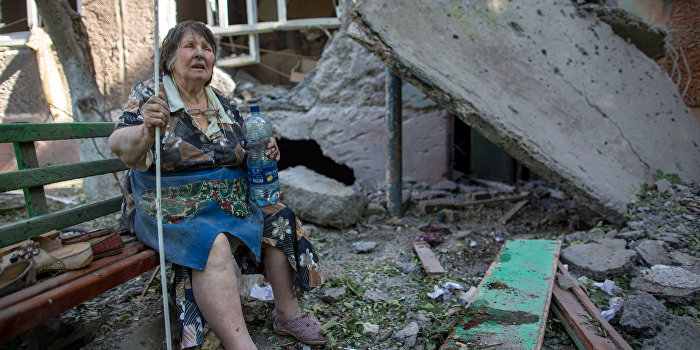 Би-би-си настаивает, что конфликт в Донбассе - «гражданская война» Би-би-си настаивает, что конфликт в Донбассе - «гражданская война»