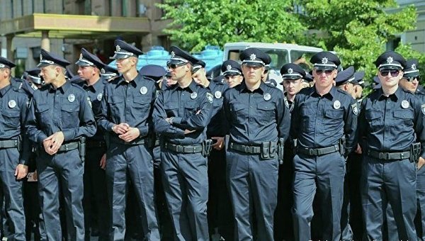В Киеве появились патрульные «американские» полицейские В Киеве появились патрульные «американские» полицейские