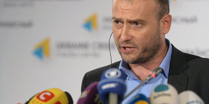 Ярош призвал «Правый сектор» продолжать протесты Ярош призвал «Правый сектор» продолжать протесты
