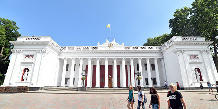 В Одессе задержаны десятки сторонников Бузилы В Одессе задержаны десятки сторонников Бузилы