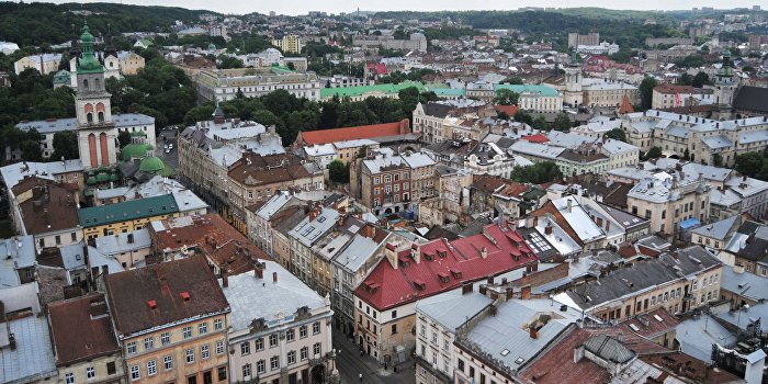 В центре Львова археологи обнаружили подземелье с человеческими останками В центре Львова археологи обнаружили подземелье с человеческими останками