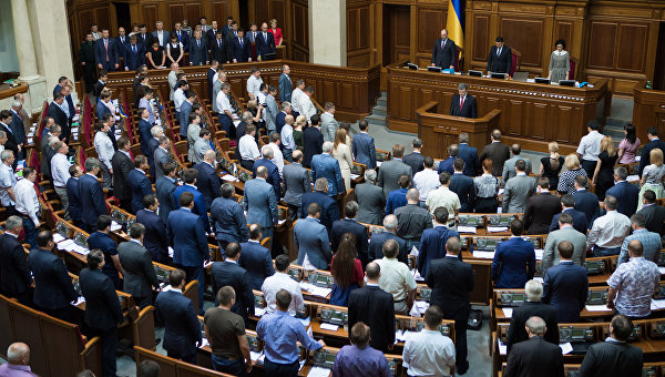 Эксперт: Порошенко пытается сконцентрировать максимум полномочий в своих руках Эксперт: Порошенко пытается сконцентрировать максимум полномочий в своих руках