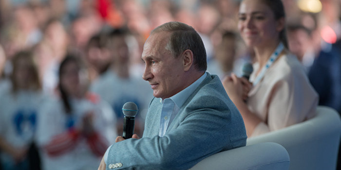 The National Interest: Украинский кризис повысил популярность Путина The National Interest: Украинский кризис повысил популярность Путина