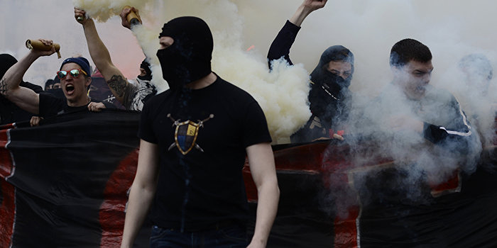 Киев хочет сорвать вывод ВСУ из Широкино под прикрытием протестов Киев хочет сорвать вывод ВСУ из Широкино под прикрытием протестов