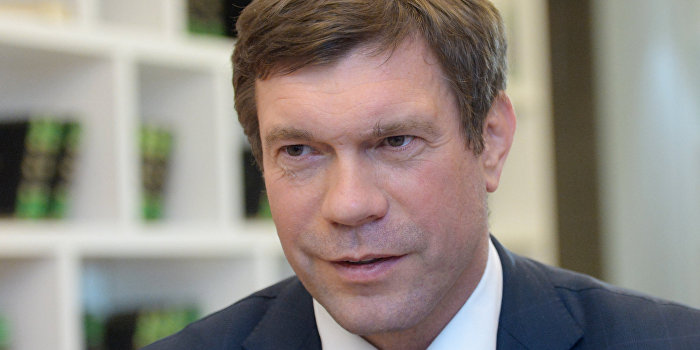 Олег Царев: «Американского флага на здании СБУ уже нет, но США полностью контролируют украинские спецслужбы» Олег Царев: «Американского флага на здании СБУ уже нет, но США полностью контролируют украинские спецслужбы»