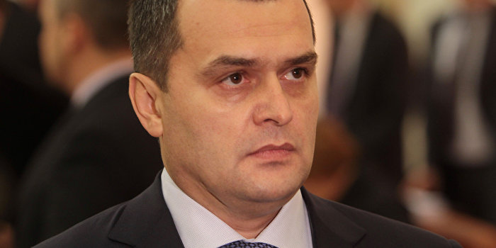 Виталий Захарченко: Власть Украины начнет войну с «Правым сектором» Виталий Захарченко: Власть Украины начнет войну с «Правым сектором»