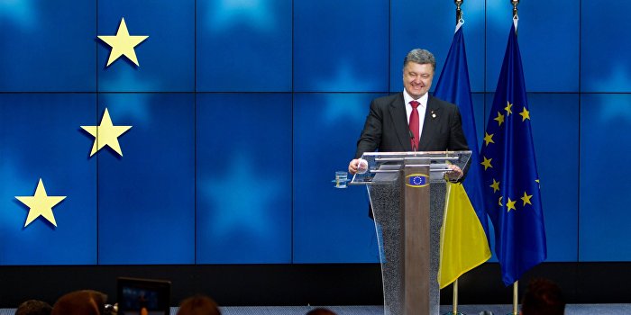 Порошенко снова пообещал украинцам безвизовый режим Порошенко снова пообещал украинцам безвизовый режим