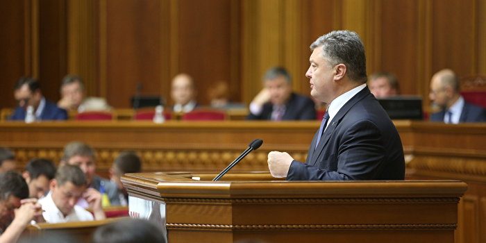 Порошенко ветировал закон «Об органах внутренних дел» Порошенко ветировал закон «Об органах внутренних дел»