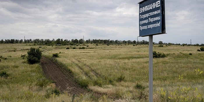 Польские патриоты патрулируют границу с лозунгом «Нашел бандеровца, убей» Польские патриоты патрулируют границу с лозунгом «Нашел бандеровца, убей»