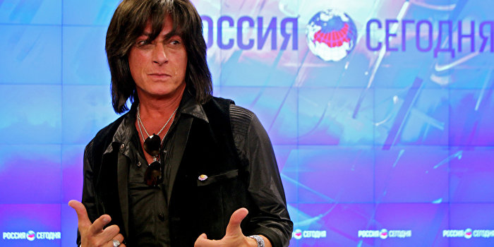 Экс-вокалист Deep Purple выступит в Крыму, несмотря на угрозы Экс-вокалист Deep Purple выступит в Крыму, несмотря на угрозы