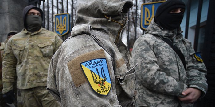 Бойцы «Айдара» захватили сельсовет в Полтавской области Бойцы «Айдара» захватили сельсовет в Полтавской области