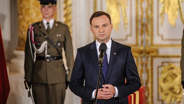 Bild: Дуда хочет вернуть Крым Украине, но не знает как Bild: Дуда хочет вернуть Крым Украине, но не знает как