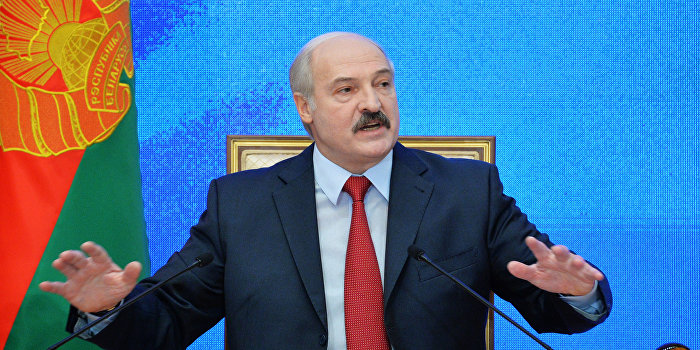 Лукашенко потребовал усилить границу Белоруссии с Украиной Лукашенко потребовал усилить границу Белоруссии с Украиной