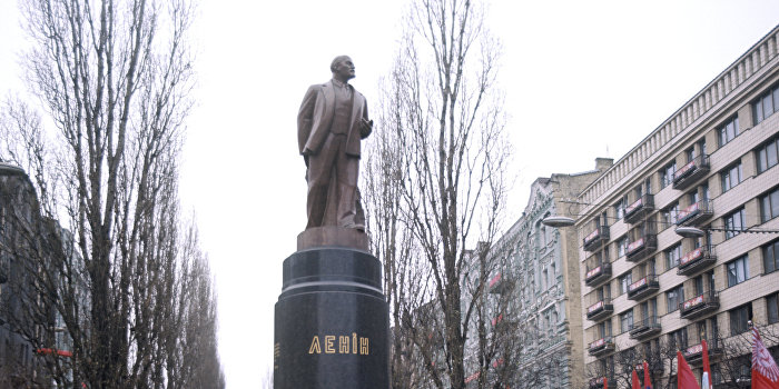 Декоммунизация, или Воспитание свидомости Декоммунизация, или Воспитание свидомости
