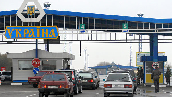 Орды российских беженцев рвутся на Украину Орды российских беженцев рвутся на Украину