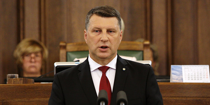 Президент Латвии: Украина не соблюдает Минские соглашения, а наказывают Россию Президент Латвии: Украина не соблюдает Минские соглашения, а наказывают Россию