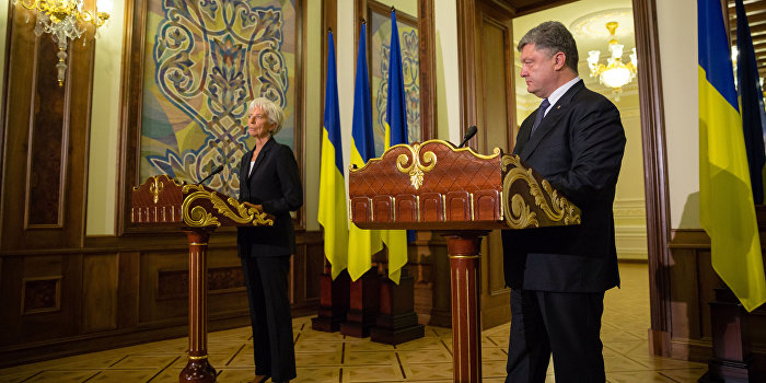 Порошенко считает, что Россия должна реструктуризировать кредит Порошенко считает, что Россия должна реструктуризировать кредит
