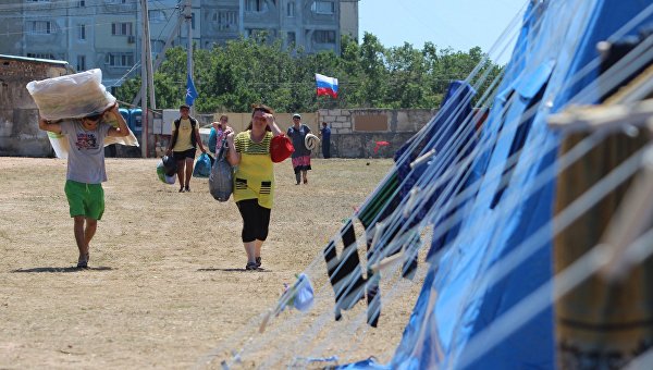Contra Magazin: Беженцев из Украины в Европе считают «третьесортными» Contra Magazin: Беженцев из Украины в Европе считают «третьесортными»