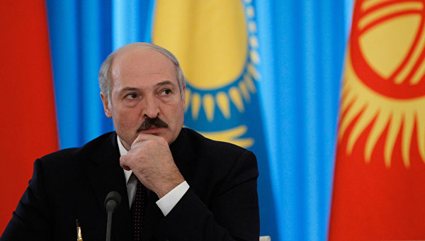 Лукашенко пообещал не поворачиваться на Запад Лукашенко пообещал не поворачиваться на Запад