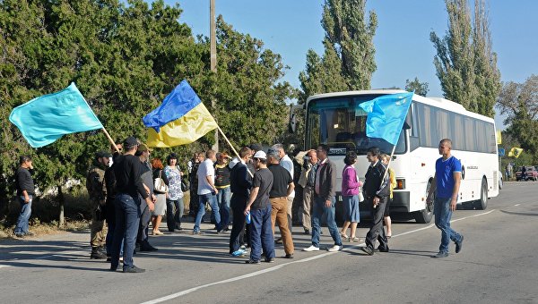 Блокада Крыма: давить и шантажировать Блокада Крыма: давить и шантажировать