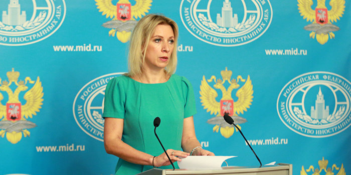 Захарова предложила Порошенко темы для исповеди на Генассамблее ООН Захарова предложила Порошенко темы для исповеди на Генассамблее ООН