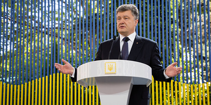 СМИ: Президента Порошенко в детстве называли Пьеро СМИ: Президента Порошенко в детстве называли Пьеро
