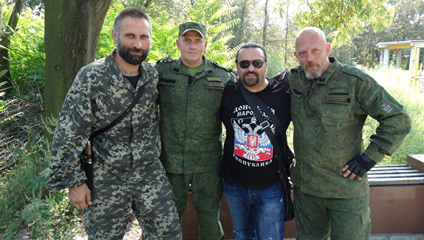 Чехо-Словацкие добровольцы в Донбассе: Мы, славяне в Европе, - рабы англо-саксов Чехо-Словацкие добровольцы в Донбассе: Мы, славяне в Европе, - рабы англо-саксов