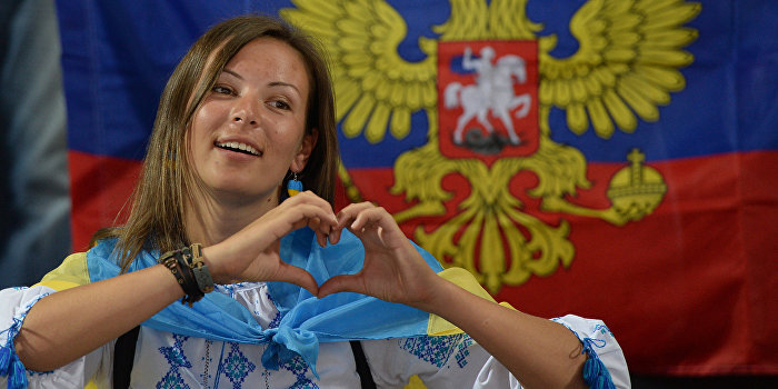 Влиятельный американский публицист: Оторвать Украину от России невозможно Влиятельный американский публицист: Оторвать Украину от России невозможно