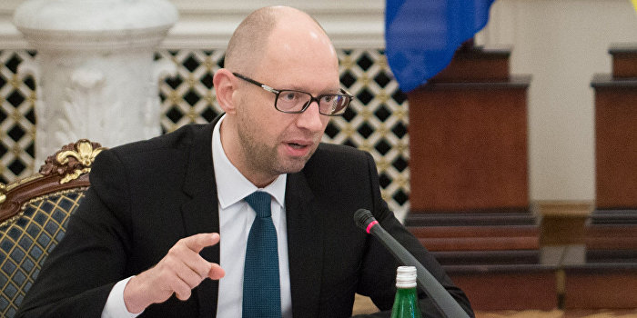 Яценюк отправил Саакашвили на родину Яценюк отправил Саакашвили на родину