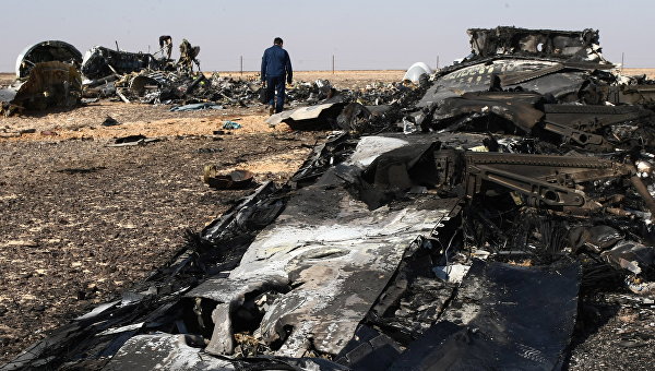 СМИ: Террористы, взорвавшие A321, говорили с британским акцентом СМИ: Террористы, взорвавшие A321, говорили с британским акцентом