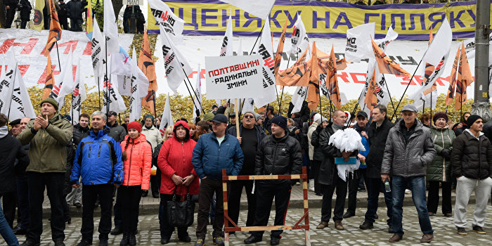 Военный психоз на Украине наконец начал спадать Военный психоз на Украине наконец начал спадать