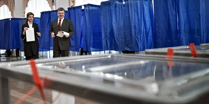 Выборы в Днепропетровске эксперты считают поединком Порошенко и Коломойского Выборы в Днепропетровске эксперты считают поединком Порошенко и Коломойского