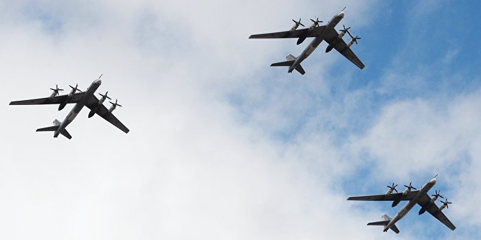 Стратегические бомбардировщики России получили боевое крещение в Сирии Стратегические бомбардировщики России получили боевое крещение в Сирии