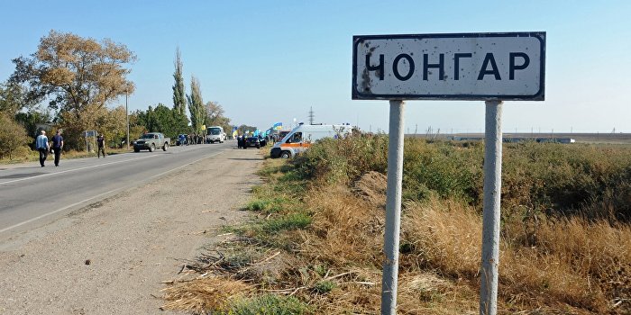 Украина снова пропускает автомобили в Крым Украина снова пропускает автомобили в Крым