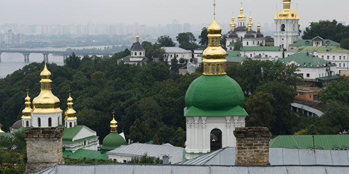 Киево-Печерскую лавру снова хотят отобрать Киево-Печерскую лавру снова хотят отобрать