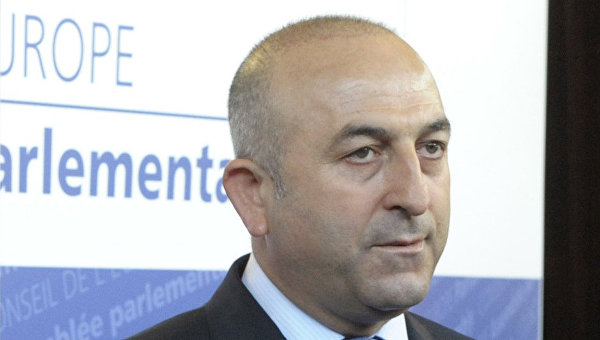 Глава МИД Турции ловил Матвиенко в кулуарах Глава МИД Турции ловил Матвиенко в кулуарах