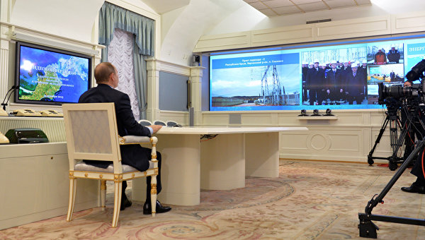 Путин запустил вторую нитку энергомоста в Крым Путин запустил вторую нитку энергомоста в Крым