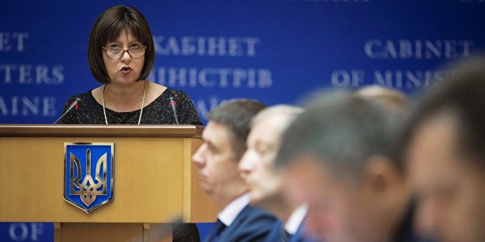Яресько надеется договориться с Россией по долгу до суда Яресько надеется договориться с Россией по долгу до суда