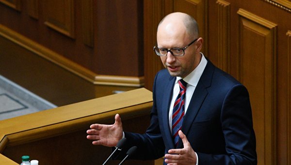 Яценюк уповает на падение цены на газ до $200 Яценюк уповает на падение цены на газ до $200