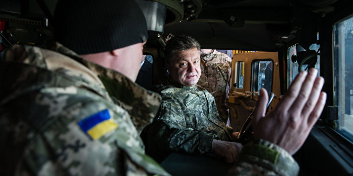Советник Порошенко советует давить русских тапками Советник Порошенко советует давить русских тапками