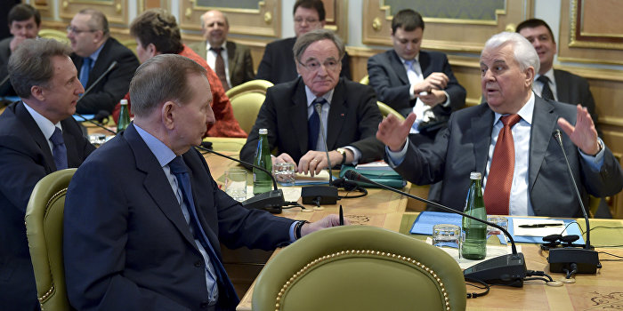 Кравчук ответил на предложение вступить в Минские переговоры